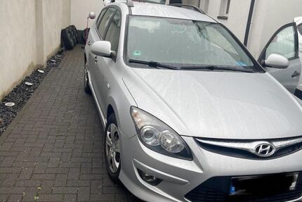 Hyundai i30 200.000 km 2.400 € Niederkassel 53859