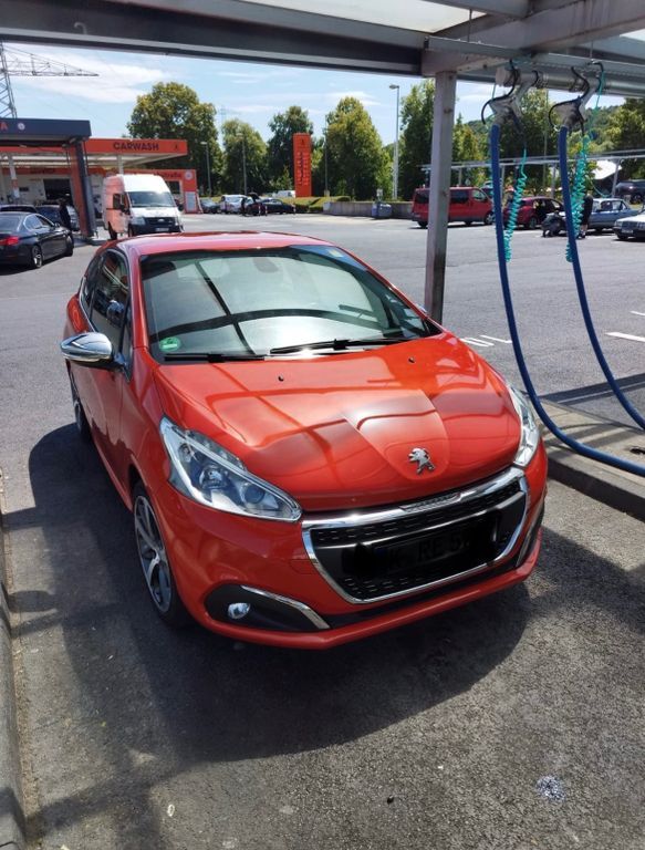Peugeot 208 79.871 km 8.000 € Bergisch Gladbach 51469