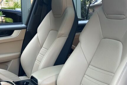 Porsche Cayenne 9.800 km 123.790 &euro; Frechen (bei Köln) 50226