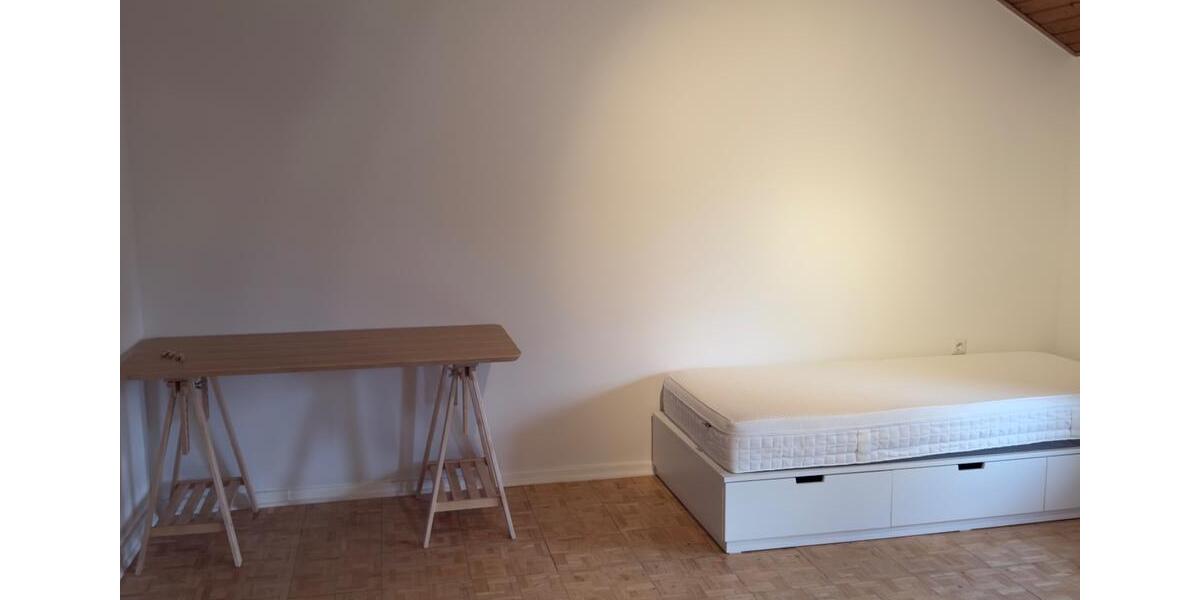 Etagenwohnung Bonn Dransdorf - 5 Zimmer, 18 m&sup2;, 550&euro; | Angebot:24743580