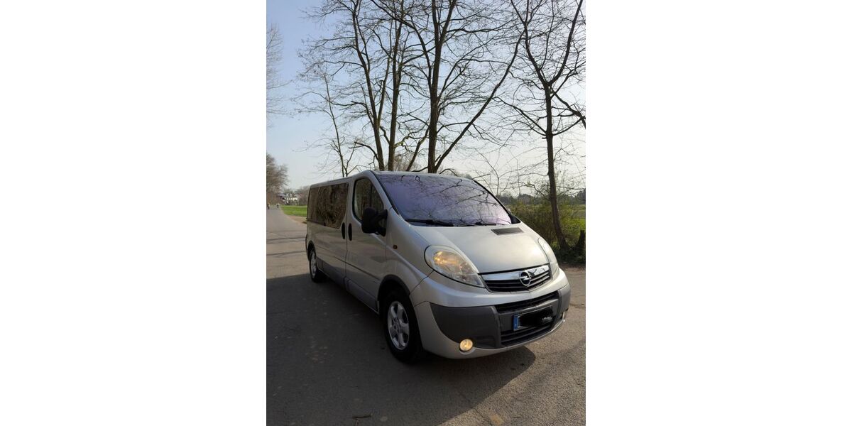 Opel Vivaro 108.000 km 12.600 &euro; Köln 50667