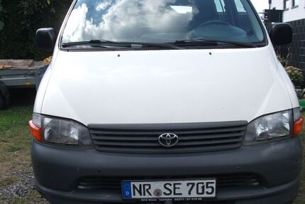 Toyota Hiace 273.000 km 4.900 &euro; Bad Hönningen 53557