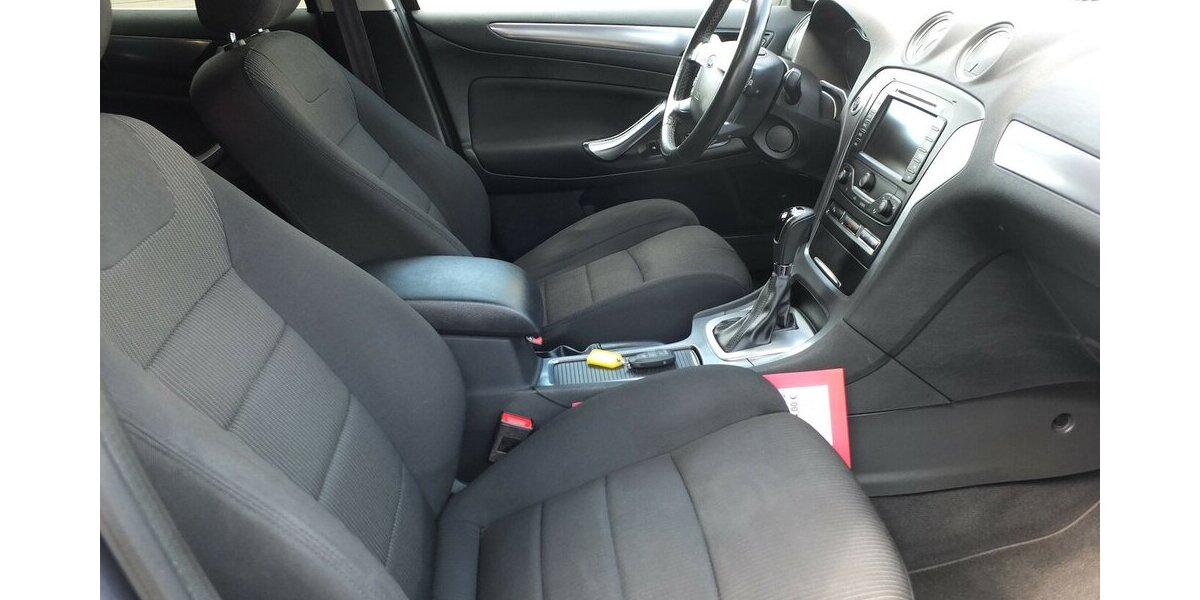 Ford Mondeo 2.0TDCi AUTOM-PROBLEME NAVI XENON PDC BLUET 143.215 km 7.500 &euro; Köln 50858