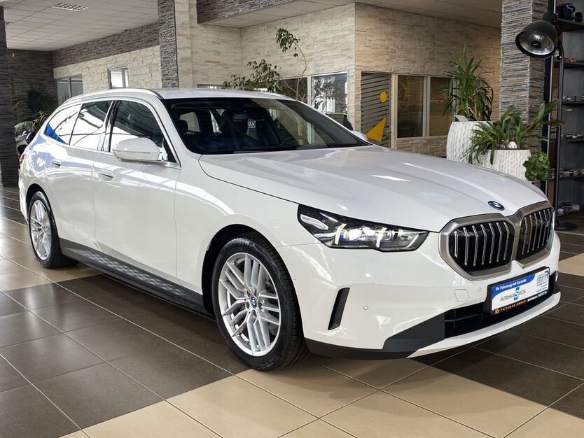 BMW i5 22.360 km 53.900 € Eitorf 53783