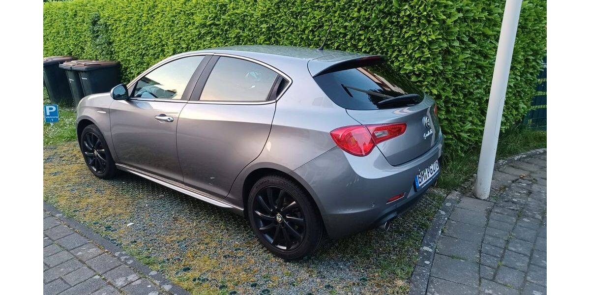 Alfa Romeo Giulietta 246.000 km 3.150 &euro; Frechen 50226