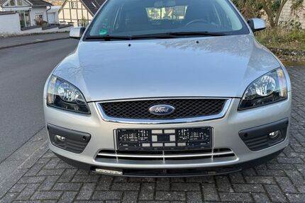 Ford Focus 98.000 km 4.100 &euro; Bonn 53177