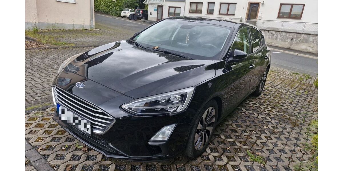 Ford Focus 64.211 km 14.500 &euro; Königswinter 53639