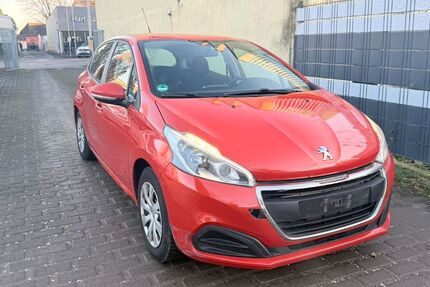 Peugeot 208 133.772 km 4.490 &euro; Brühl 50321