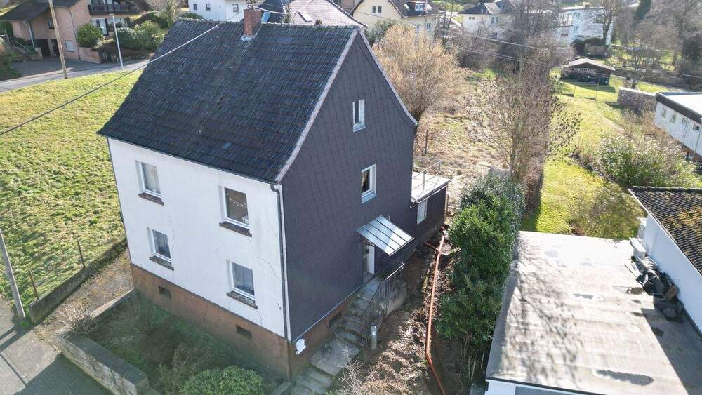 Einfamilienhaus Eitorf - 4 Zimmer, 130 m&sup2;, 275.000&euro; | Angebot:25845867