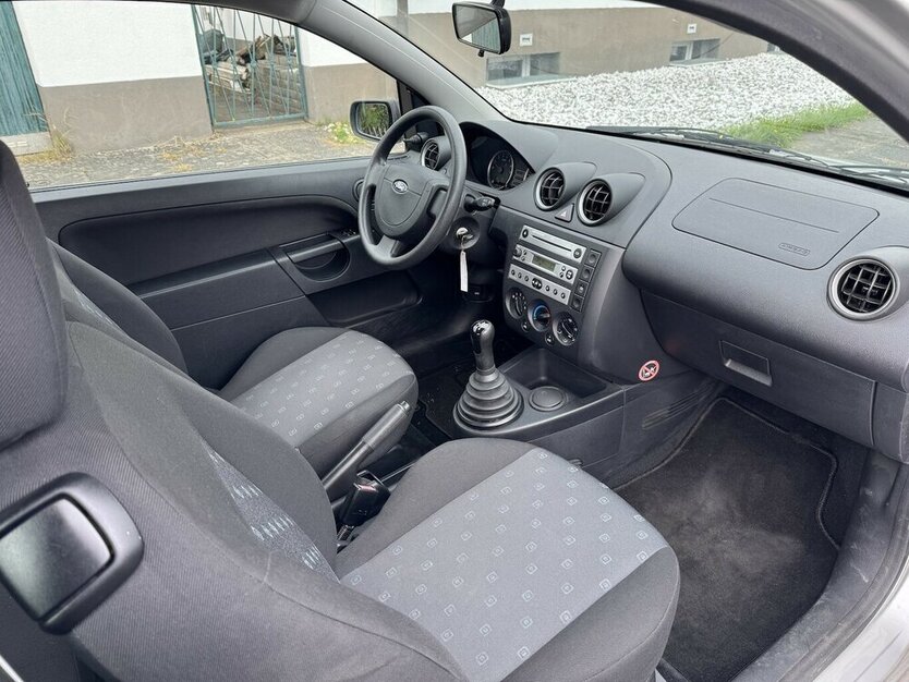 Fiesta Viva X Klima ZV el.FH 1.Hand 78.500 km !!