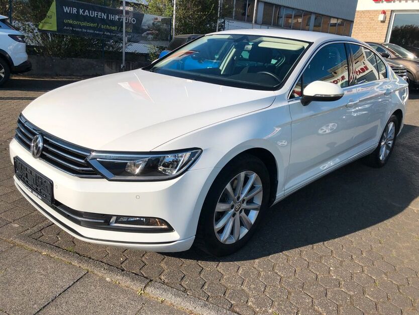 VW Passat 80.470 km 15.500 € Köln 50767