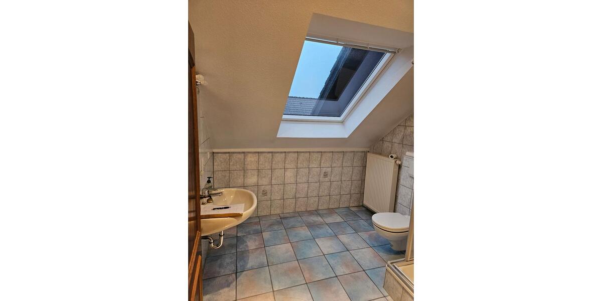 Dachgeschoßwohnung Königswinter - 2 Zimmer, 59 m&sup2;, 660&euro; | Angebot:24712298