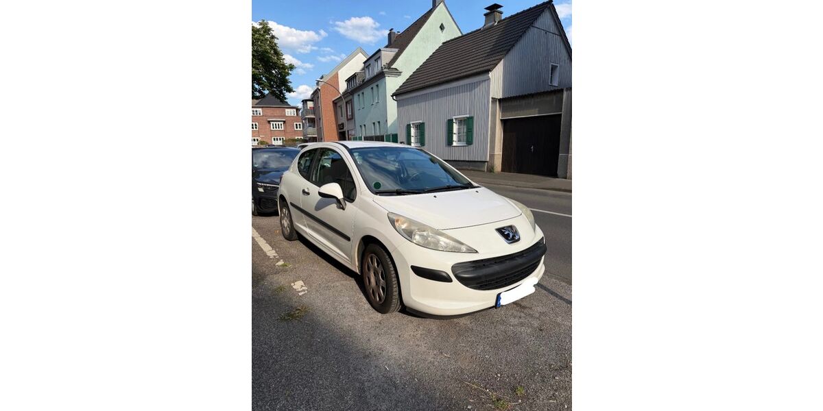 Peugeot 207 108.559 km 3.000 &euro; Köln 51067