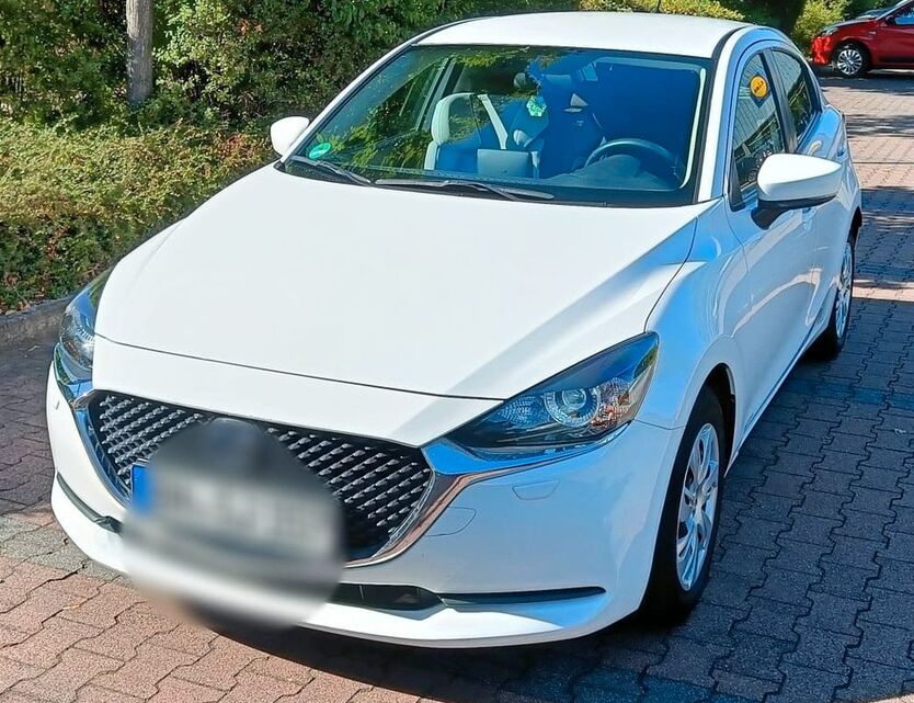 Mazda 2 Hybrid 73.000 km 12.000 € Bornheim 53332