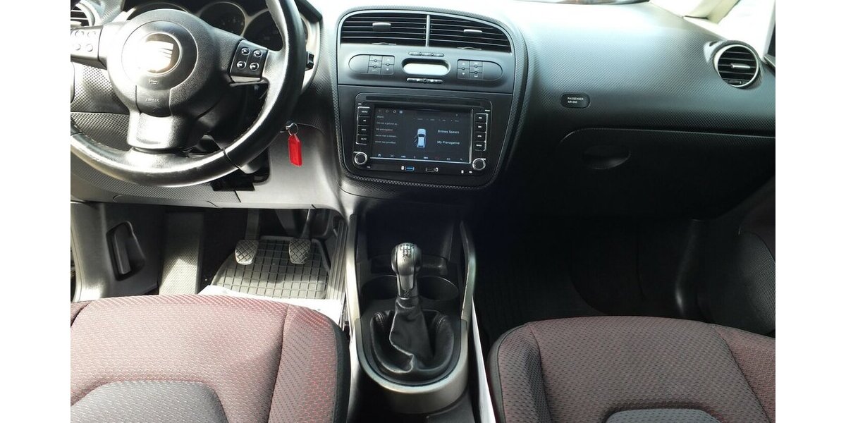 Seat Altea STYLE NAVI AHK KLIMAAUT PARKPILOT neuer Zahn 162.222 km 4.908 &euro; Köln 50858