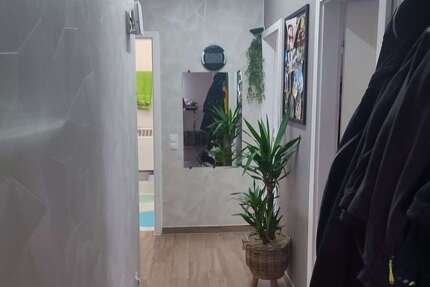 Wohnung zum Kaufen in Köln 84.900 € 64.6 m² 3 zimmer