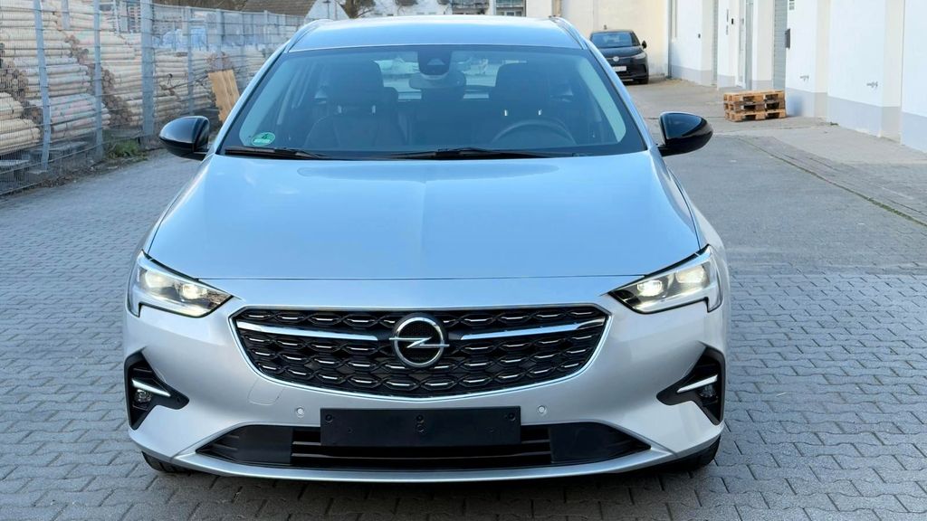 Opel Insignia 84.651 km 17.990 &euro; Siegburg 53721