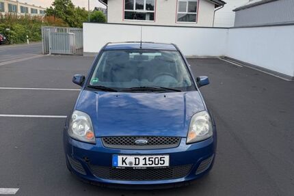 Ford Fiesta 153.000 km 1.650 &euro; Köln 51069