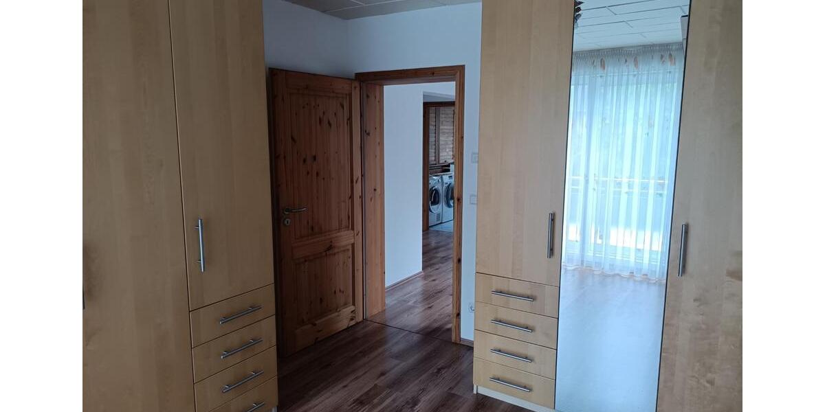 Doppelhaushälfte Bornheim - 6 Zimmer, 163 m&sup2;, 2.400&euro; | Angebot:22699733