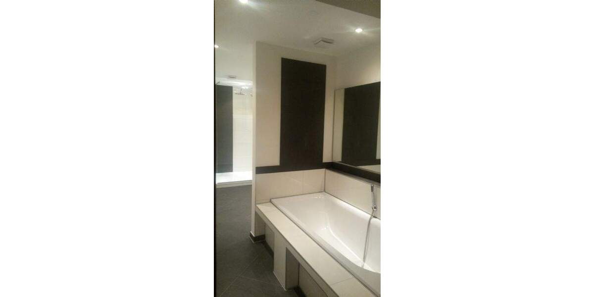 Terrassenwohnung Bonn Lannesdorf - 3 Zimmer, 151 m&sup2;, 2.195&euro; | Angebot:25666895