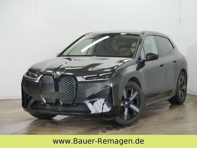 BMW iX 16.950 km 49.980 € Remagen 53424