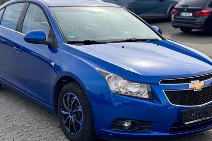 Chevrolet Cruze 99.930 km 7.950 &euro; Bornheim 53332