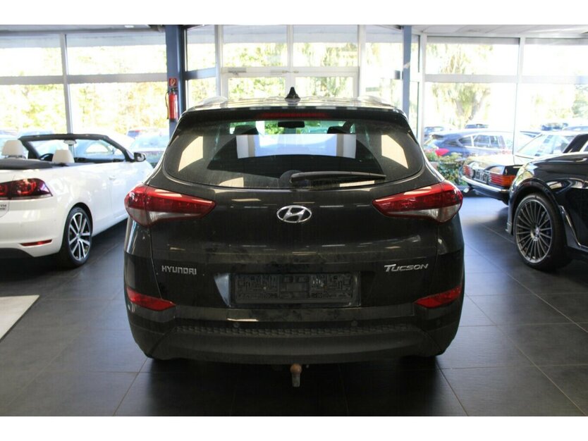Hyundai Tucson blue 1.6 GDI 2WD Passion - AHK - 122.940 km 12.980 € Euskirchen 53881