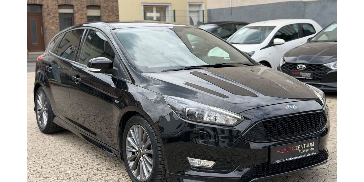 Ford Focus 135.324 km 14.800 &euro; Euskirchen 53879