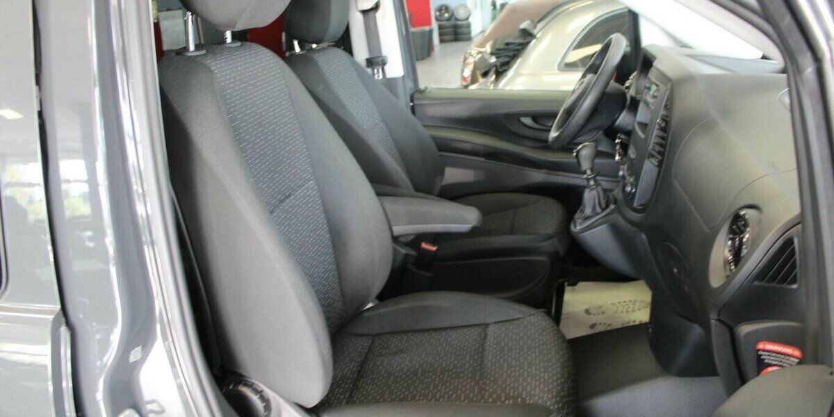 Mercedes-Benz Vito 114 CDI Mixto Lang VA - AHK - 30.891 km 26.980 &euro; Euskirchen 53881