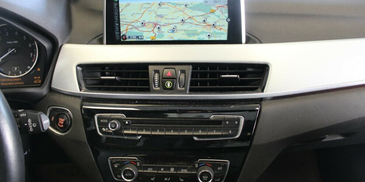 BMW X1 xDrive20i Aut. xLine - Panorama -Head-Up - 118.444 km 16.980 &euro; Euskirchen 53881