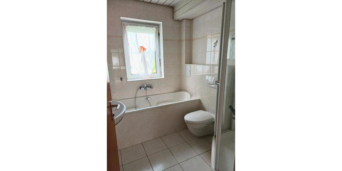 Etagenwohnung Brühl - 3 Zimmer, 79 m&sup2;, 265.000&euro; | Angebot:26931447