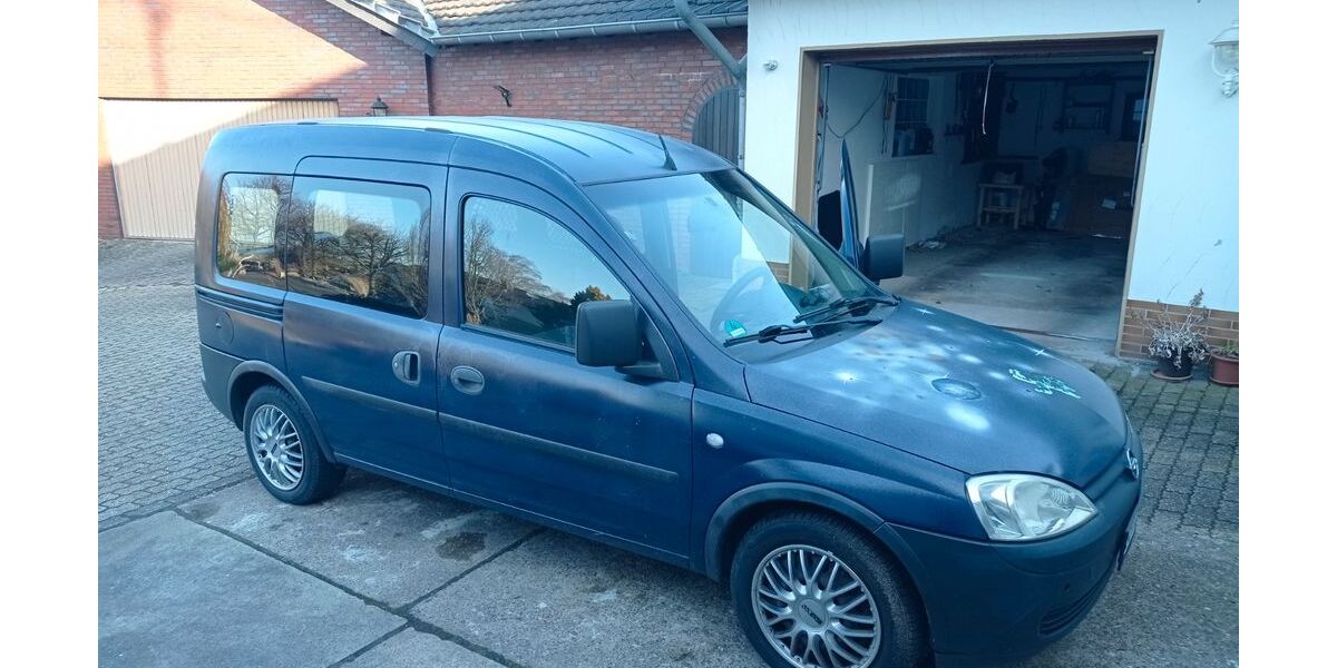Opel Combo 160.000 km 800 &euro; Hennef 53773