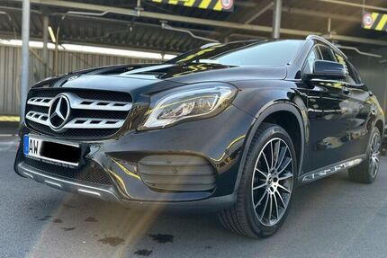Mercedes GLA 220