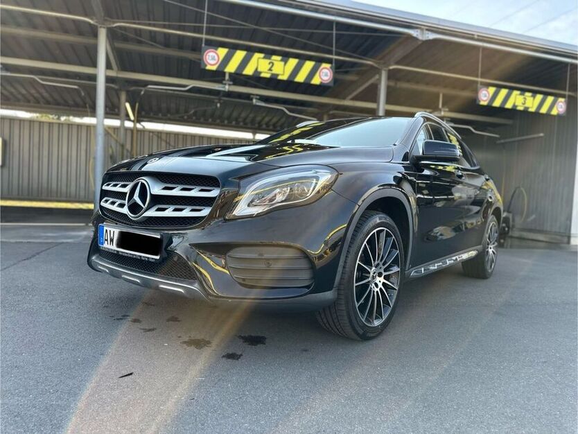 GLA 220