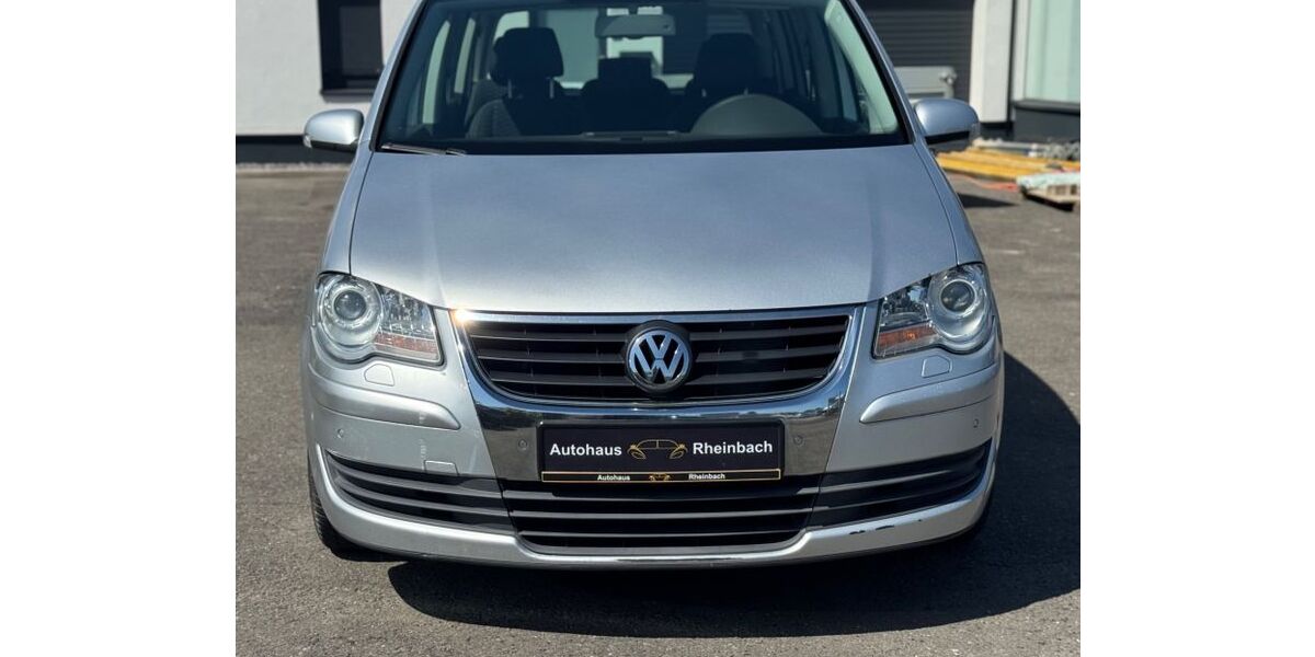 VW Touran 287.780 km 3.690 &euro; Rheinbach 53359