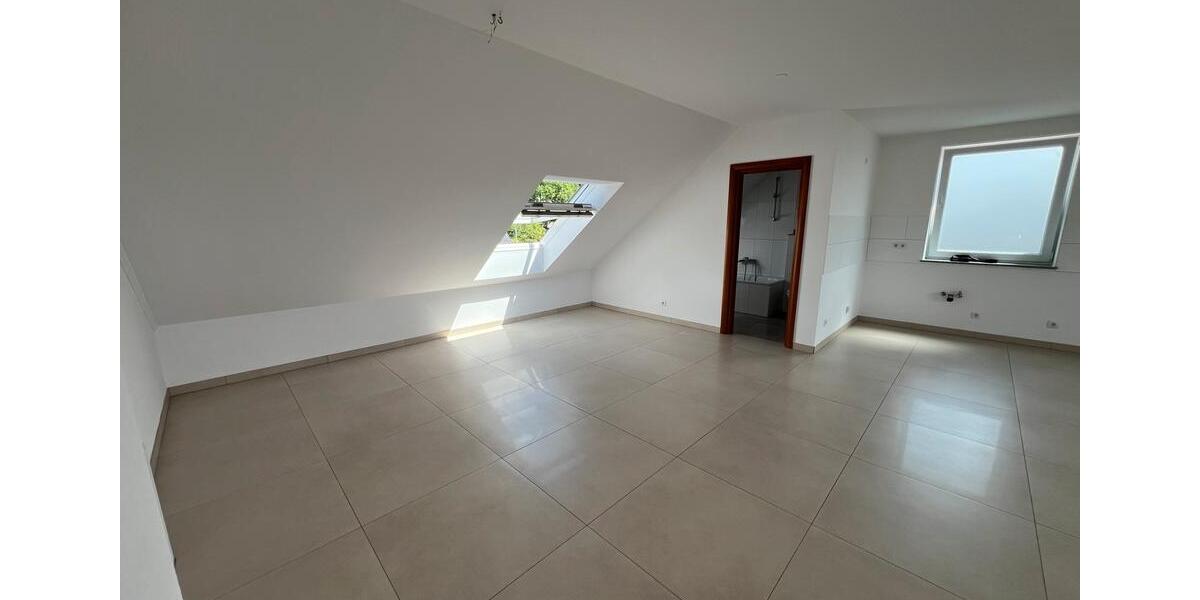 Einfamilienhaus Siegburg - 2 Zimmer, 82 m&sup2;, 1.153&euro; | Angebot:26450212