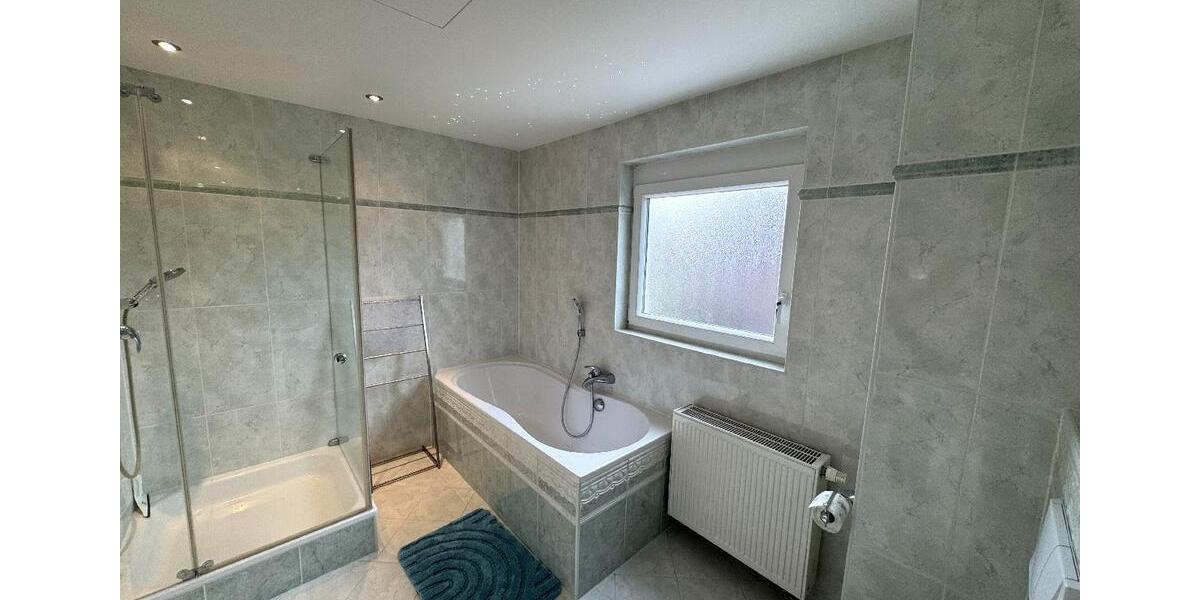 Doppelhaushälfte Königswinter - 4 Zimmer, 124 m&sup2;, 1.700&euro; | Angebot:24195826