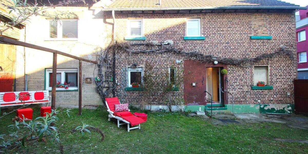 Viel Platz für die ganze Familie EFH in Bonn-Endenich mit Terrasse, Scheune und viel Gartenfläche 5 zimmer