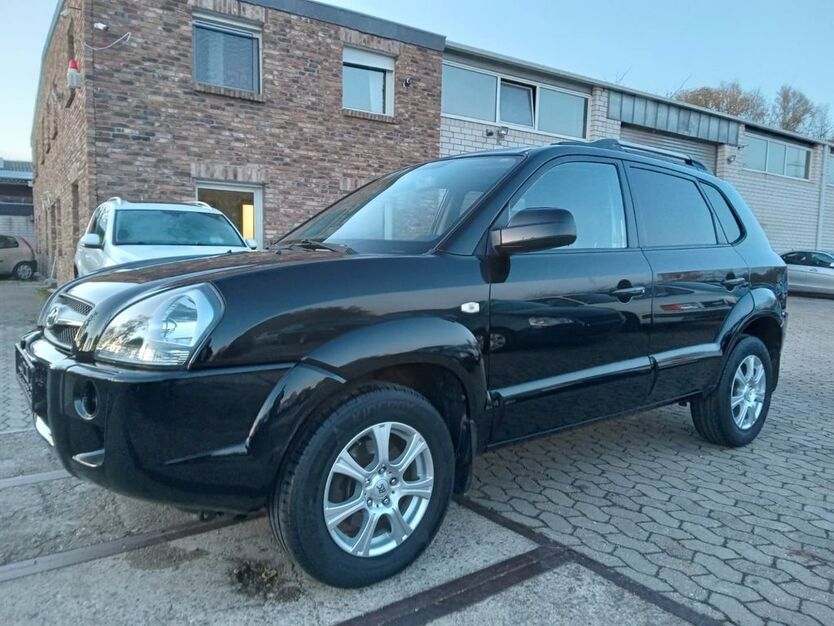 Hyundai TUCSON 178.275 km 3.950 € Rheinbach 53359