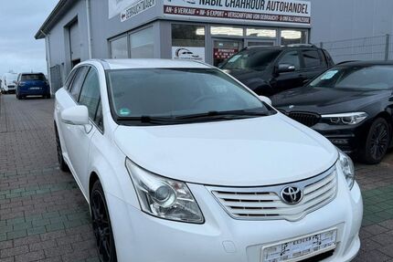 Toyota Avensis 240.000 km 4.999 &euro; Rheinbach 53359