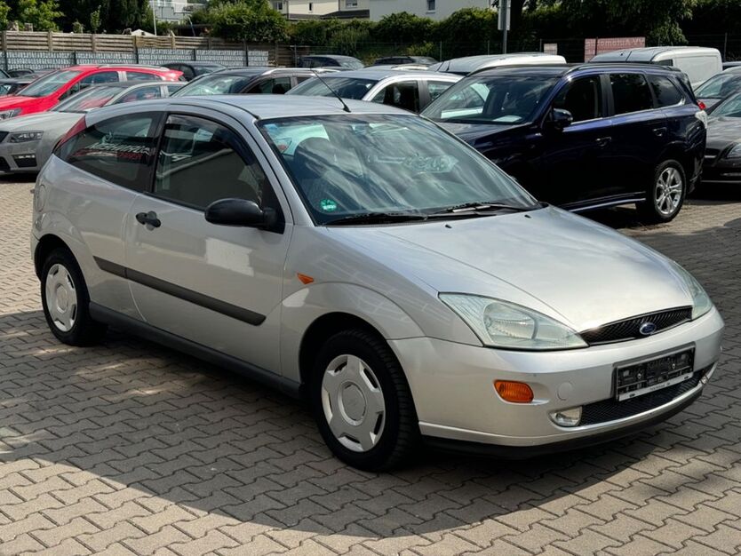 Ford Focus 137.910 km 2.450 € Bornheim 53332