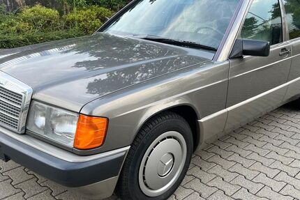 Mercedes-Benz 190 66.850 km 14.500 € Siegburg 53721