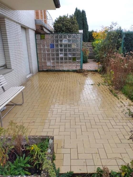 Gute Gelegneheit Großzügig geschnittenes Reihenendhaus mit Balkon, schönem Garten und Garage 6 zimmer