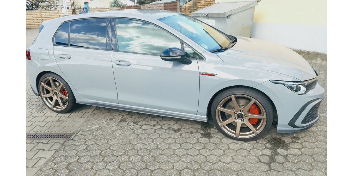 VW Golf 40.400 km 26.500 &euro; Hennef (Sieg) 53773