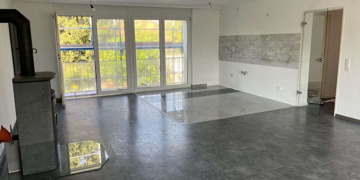 Etagenwohnung Frechen - 3 Zimmer, 95 m&sup2;, 1.250&euro; | Angebot:27208485