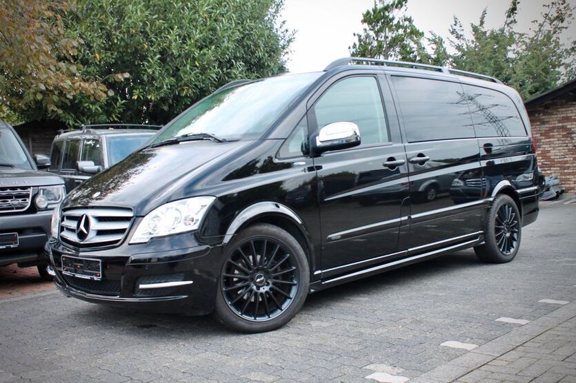 Mercedes-Benz Viano 220.000 km 19.900 € Köln 51145