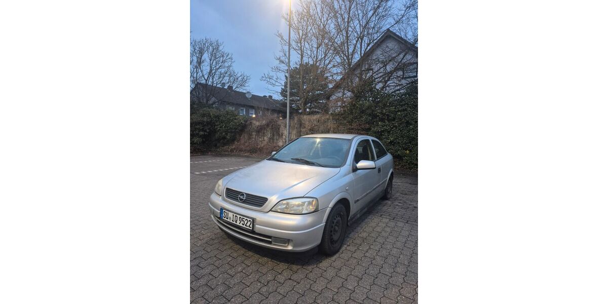 Opel Astra 151.000 km 2.600 &euro; Bad honnef 53604