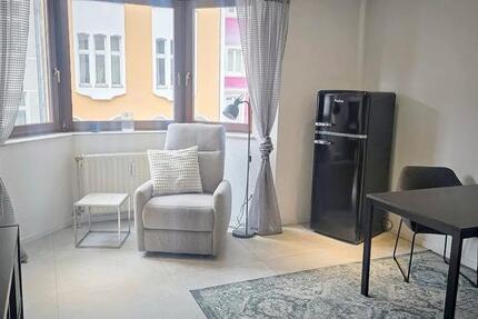 Wohnung Köln Rodenkirchen - 1 Zimmer, 30 m&sup2;, 1.170&euro; | Angebot:25822520