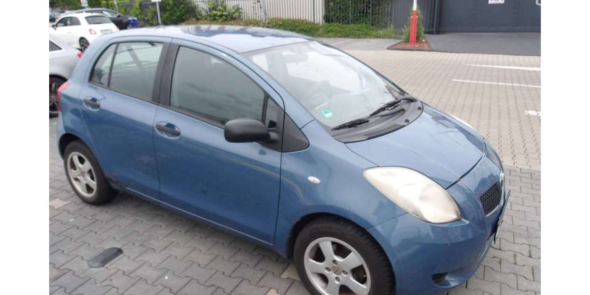 Toyota Yaris 350.000 km 2.200 &euro; Siegburg 53721