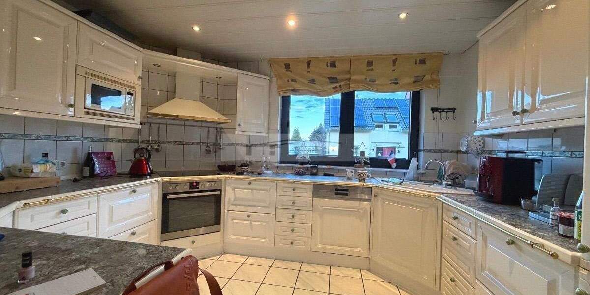 Etagenwohnung Hürth Gleuel - 3 Zimmer, 122 m&sup2;, 1.750&euro; | Angebot:24424174